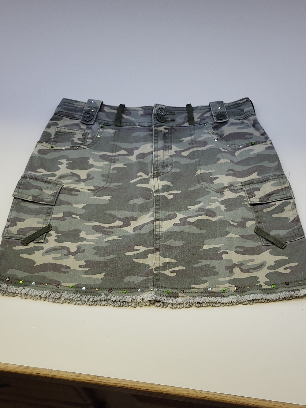 *Women’s Camouflage Cargo Mini Skirt